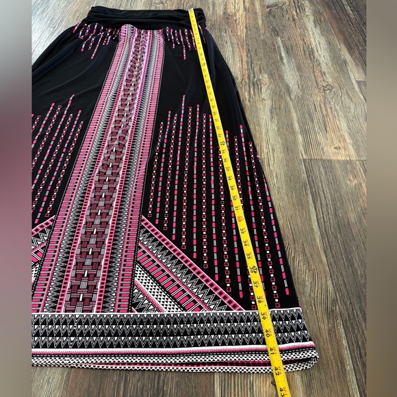 B Design Maxi Skirt Size XL Geometric Black Pink White Wide Waistband - Picture 3 of 11